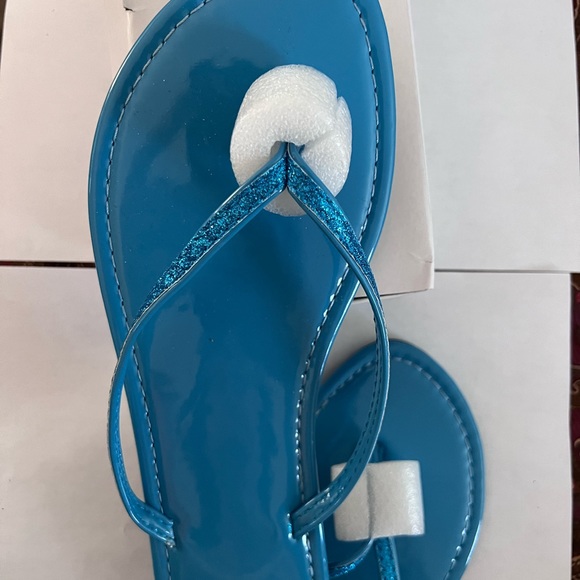 Woman’s Sandals SZ 11 NWT, color turquoise - Picture 4 of 5